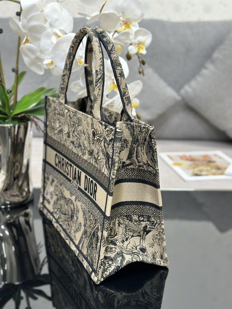 Christian Dior Shopping Bags